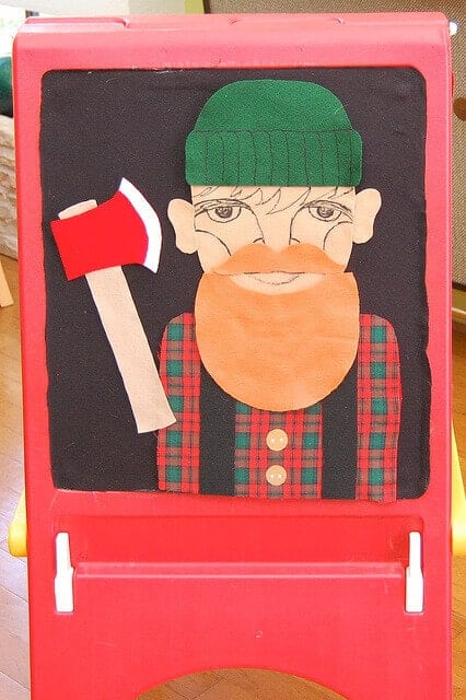 lumberjack-party-photo-booth-ideas