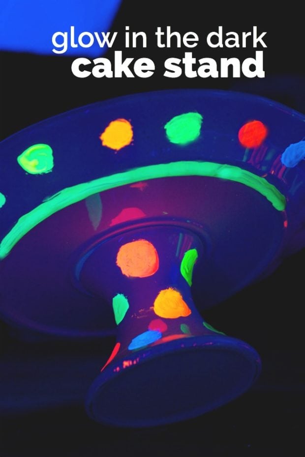 glow-in-the-dark-cake-stand