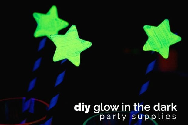 glow-in-the-dark-stir-sticks