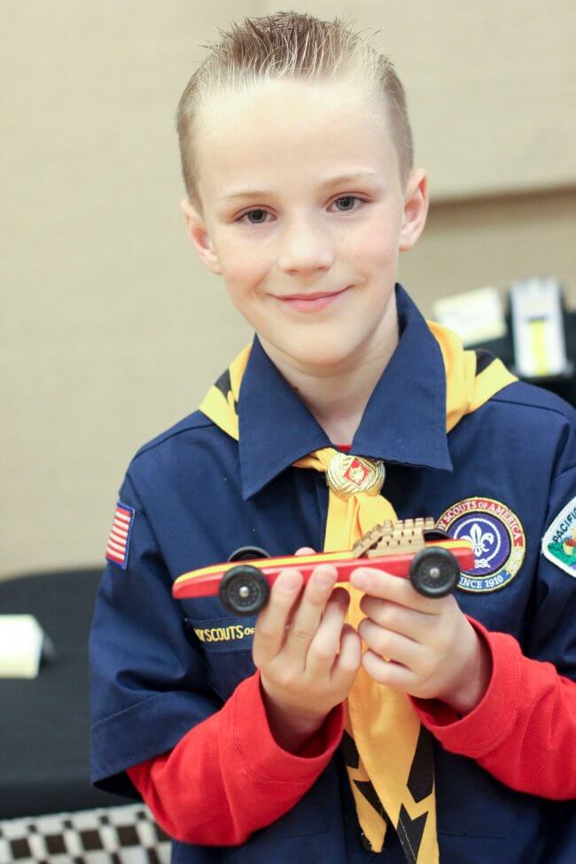 Boys Racing Pinewood Derby Party