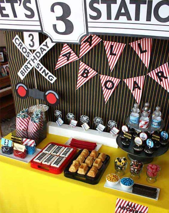Train birthday party dessert table