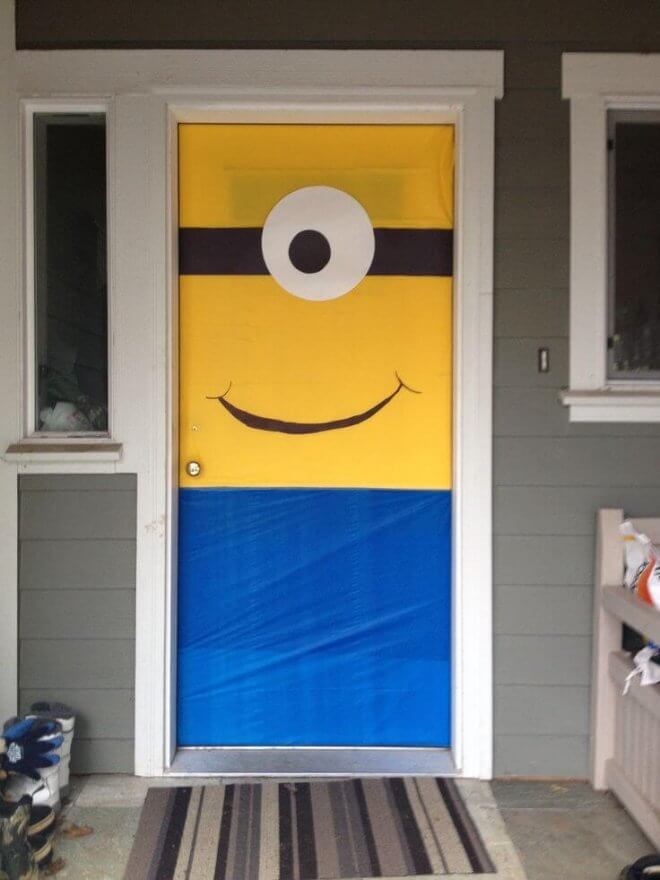 This Minion Door Decoration will get your guests into the theme before they even get inside.