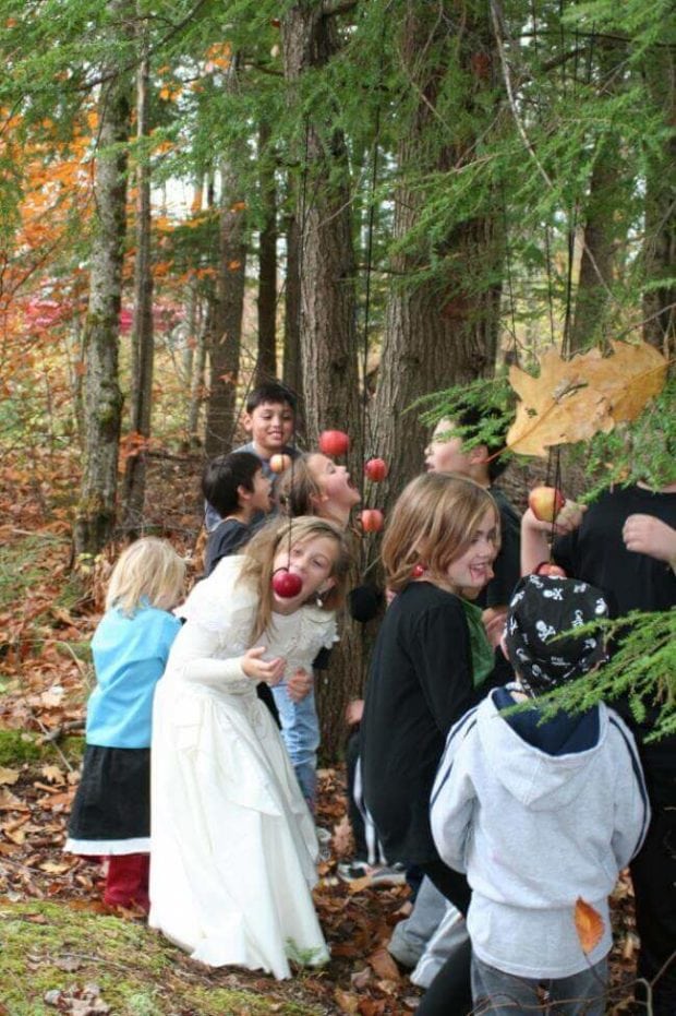 Bobbing for Apples on a Sting