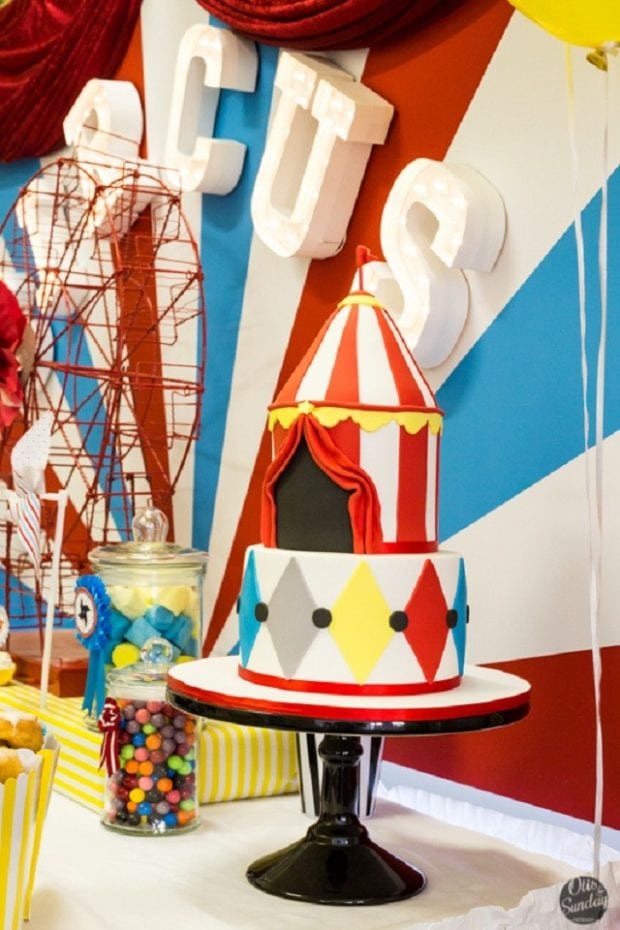 Boy's Circus Themed Birthday Party