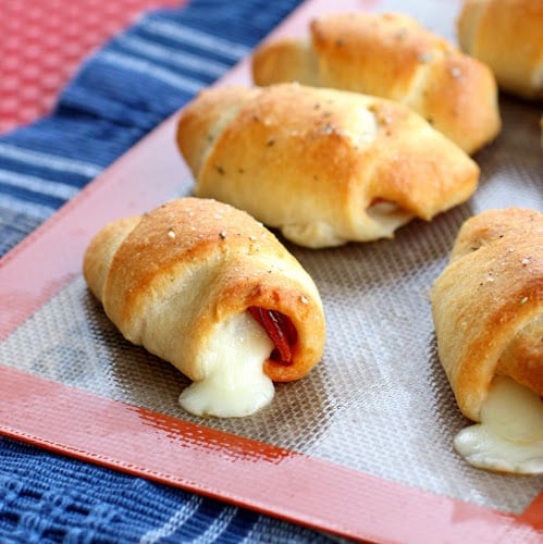 Pepperoni Cheesestick Rollups