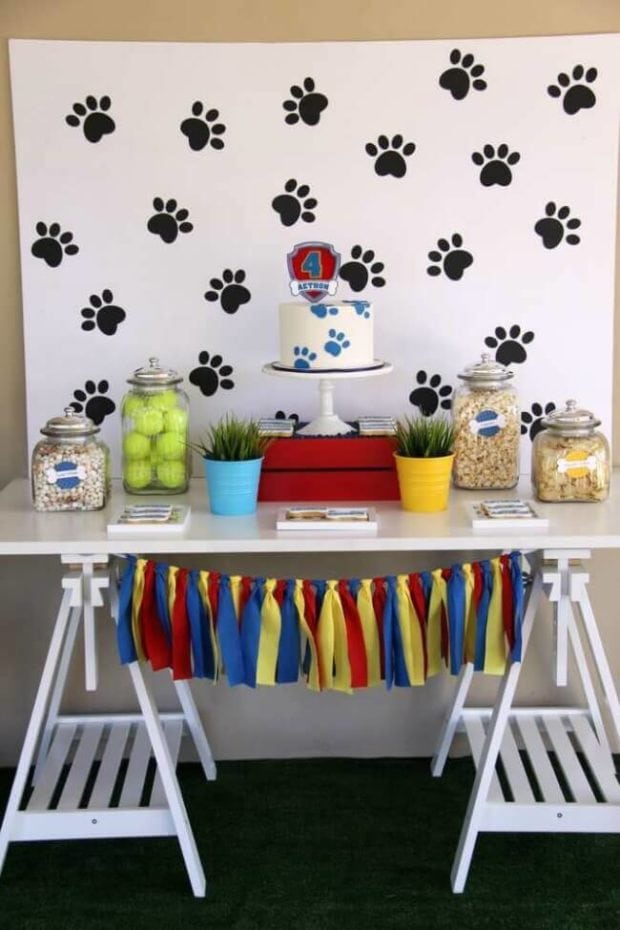 Paw Print Refreshment Table Backdrop