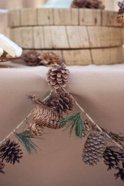 Pinecone Garland Decoration