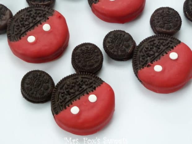 19 Mickey Mouse Oreo Cookies