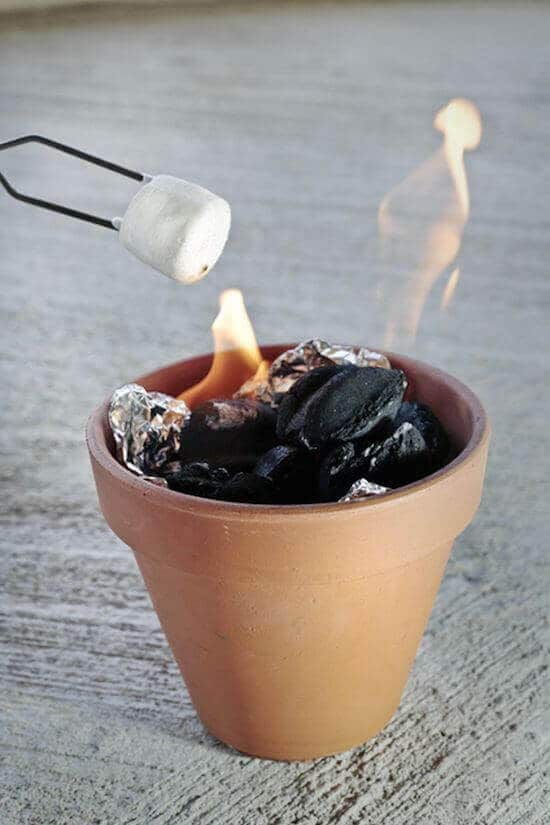 Tabletop S'mores Cookers using terra cotta pots