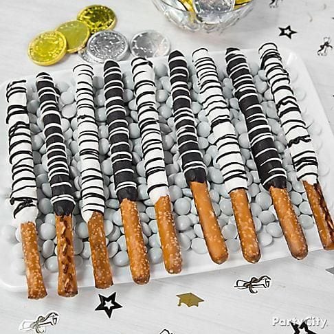 Black and White Chocolate Pretzels