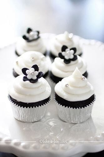 Black and White Mini Cupcakes