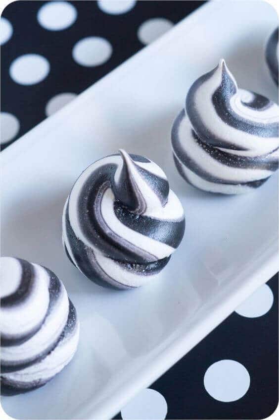 Black and White Meringues