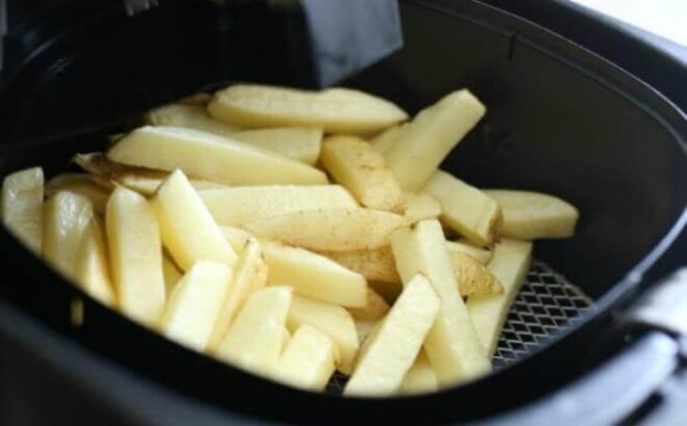 A bowl of fries