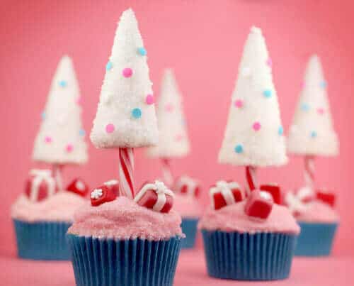 Candy Cane Christmas Tree Cupcakes