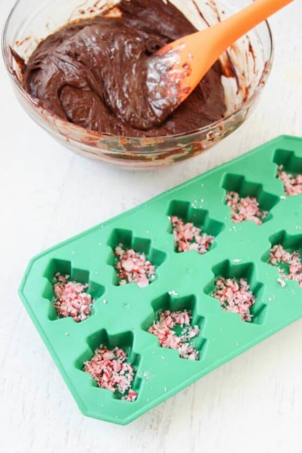 Easy Candy Cane Fudge Recipe - Spaceships and Laser Beams