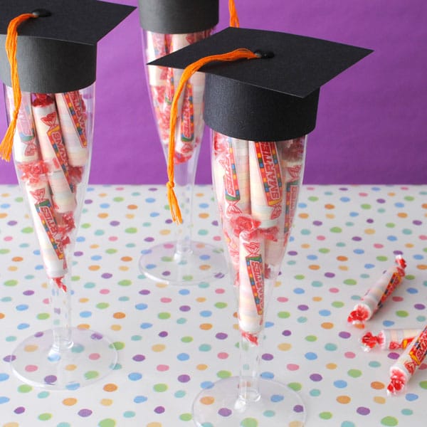 19 of the Best Graduation Party Favor Ideas - Spaceships and Laser Beams