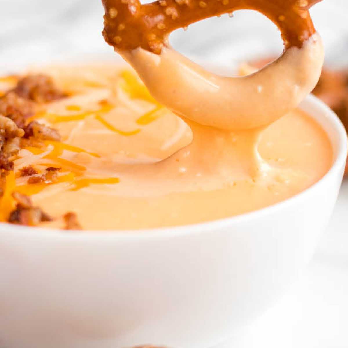 Garlicky Beer Cheese Dip – Chef Shamy