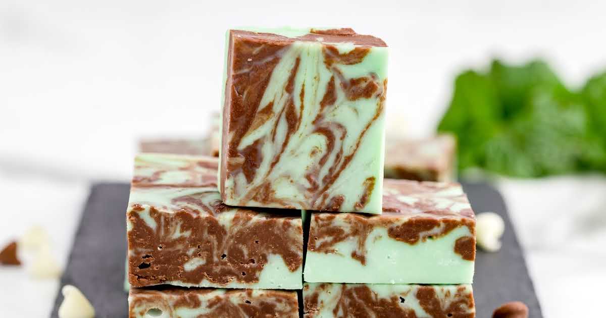 Pistachio and Cranberry Fudge - Spaceships and Laser Beams