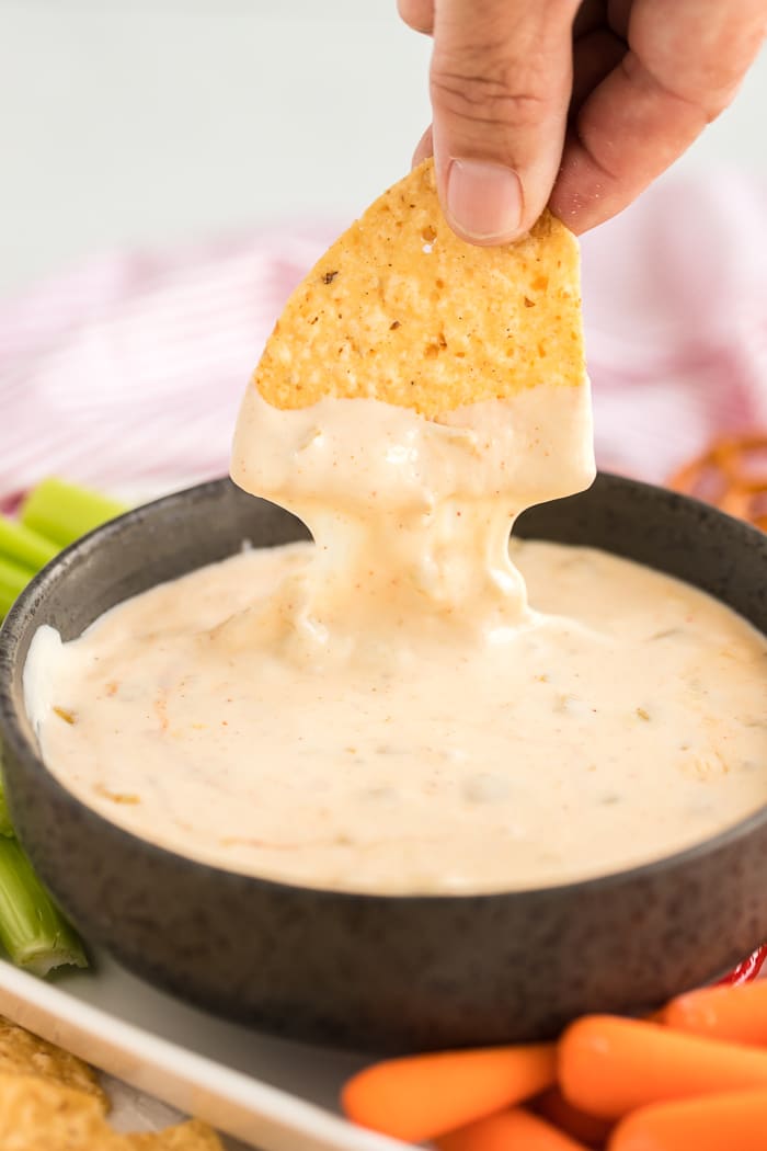 Cheesy White Queso Dip