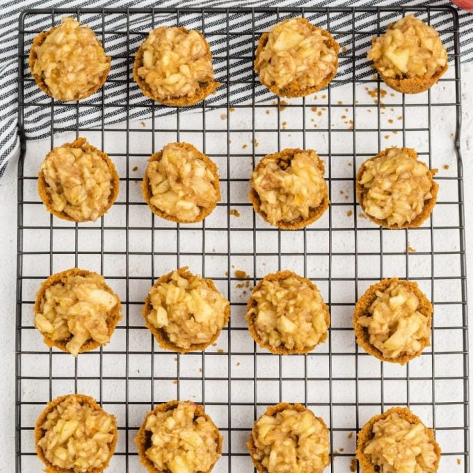 mini caramel apple crisp bites on a metal cooling rack