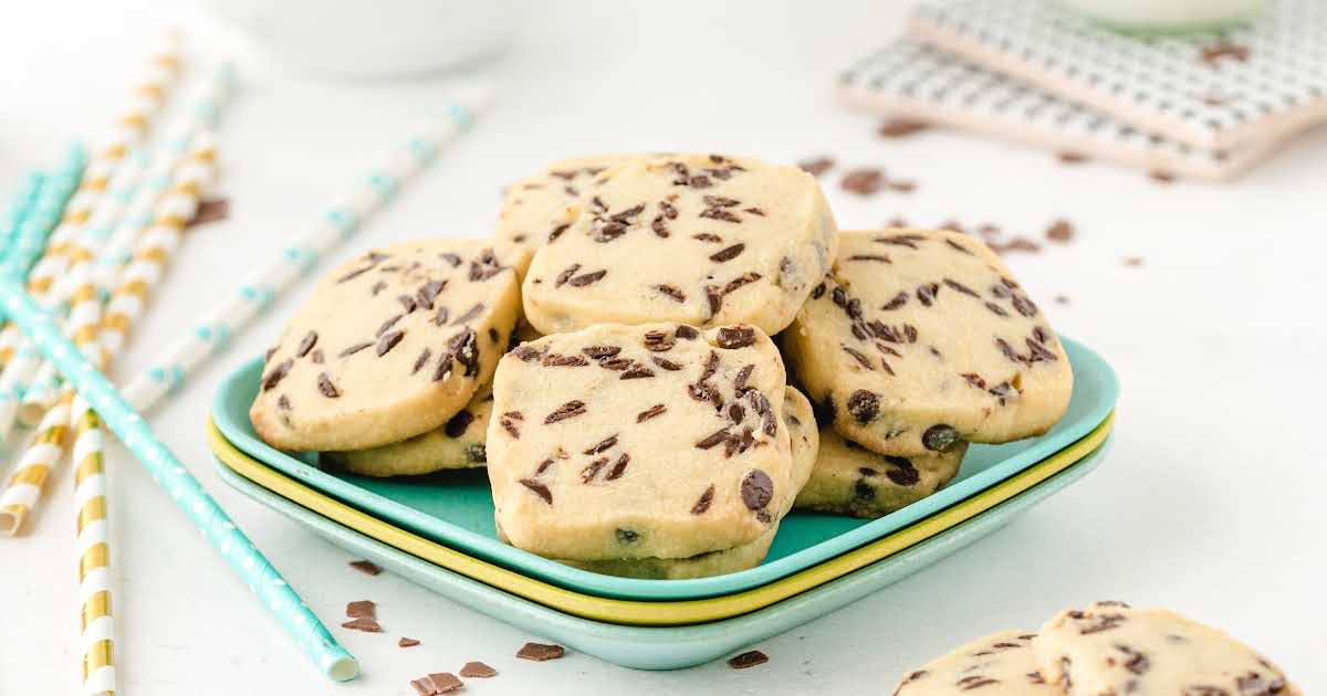 Sugar Bean Bakers: {Chocolate Chip Shortbread Cookie Dippers}