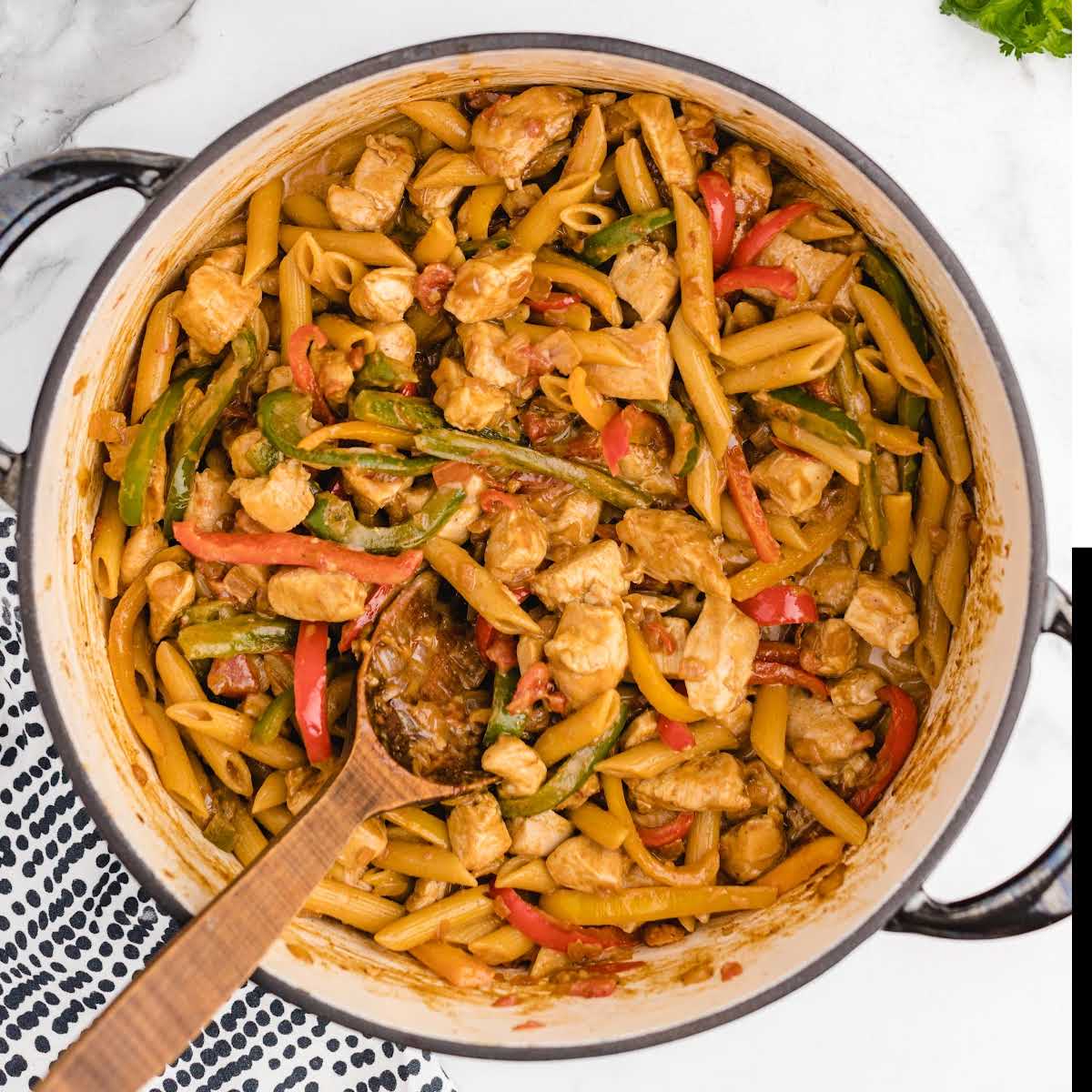 One-Pot Chicken Fajita Skillet - Cooking Up Memories