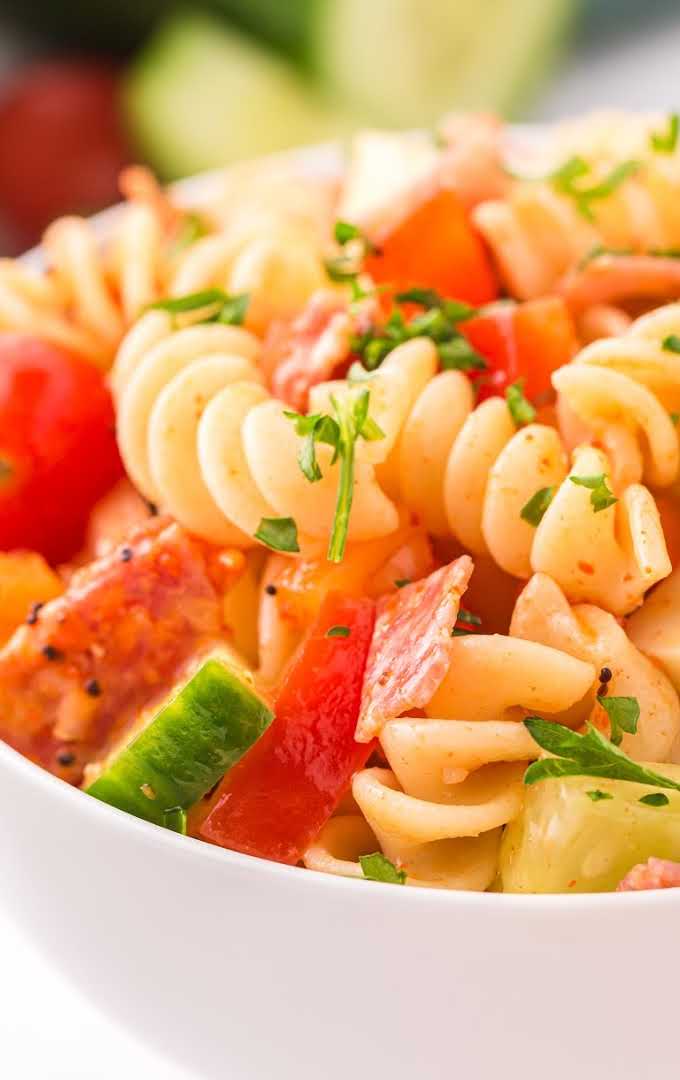 close up shot of pasta salad in a bowl