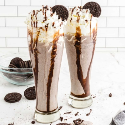 Oreo Milkshake - Spaceships and Laser Beams