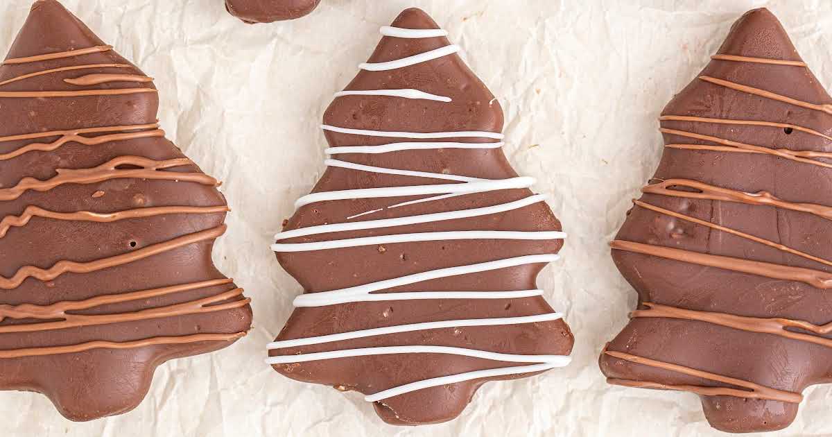 Chocolate Peanut Butter Christmas Trees - Baking with Blondie