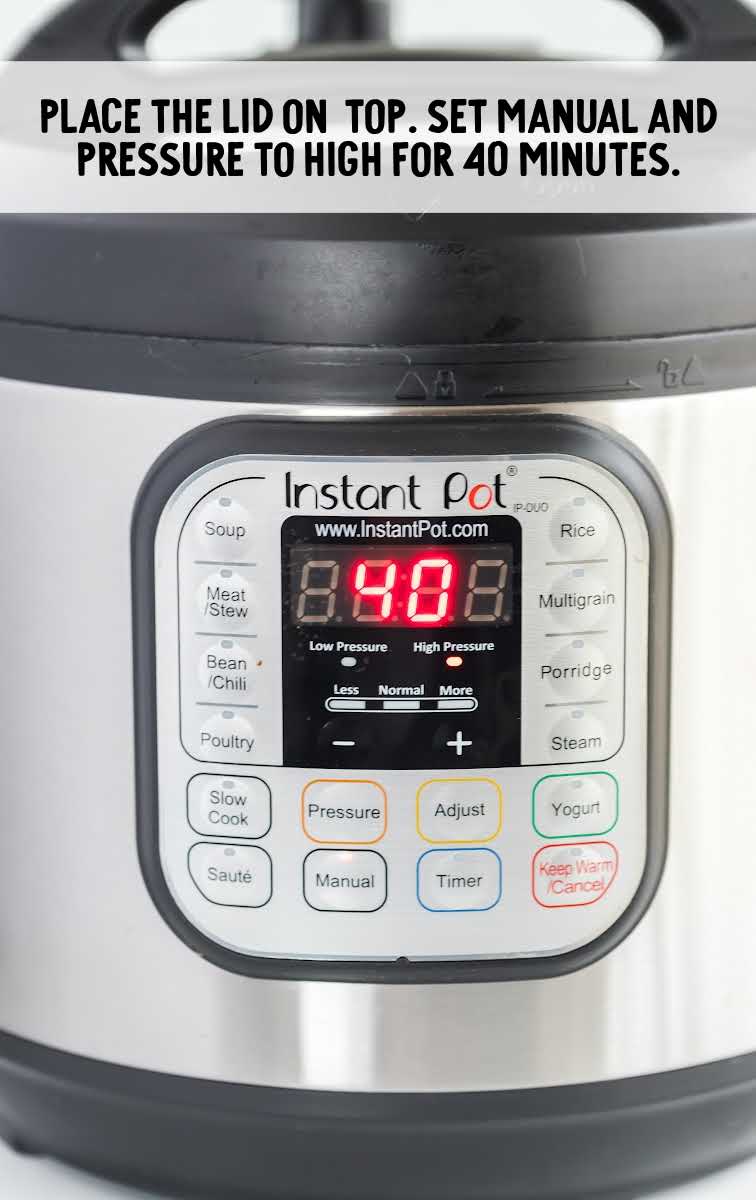Instant Pot French Toast process shot of French toast being cooked in the instant pot