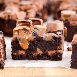 close up shot of Brownies with Rolos