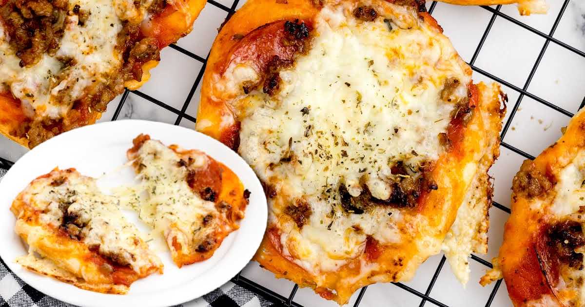 EASY Air Fryer PIZZA! 🍕 Take your Air Fryer to ANOTHER LEVEL! 