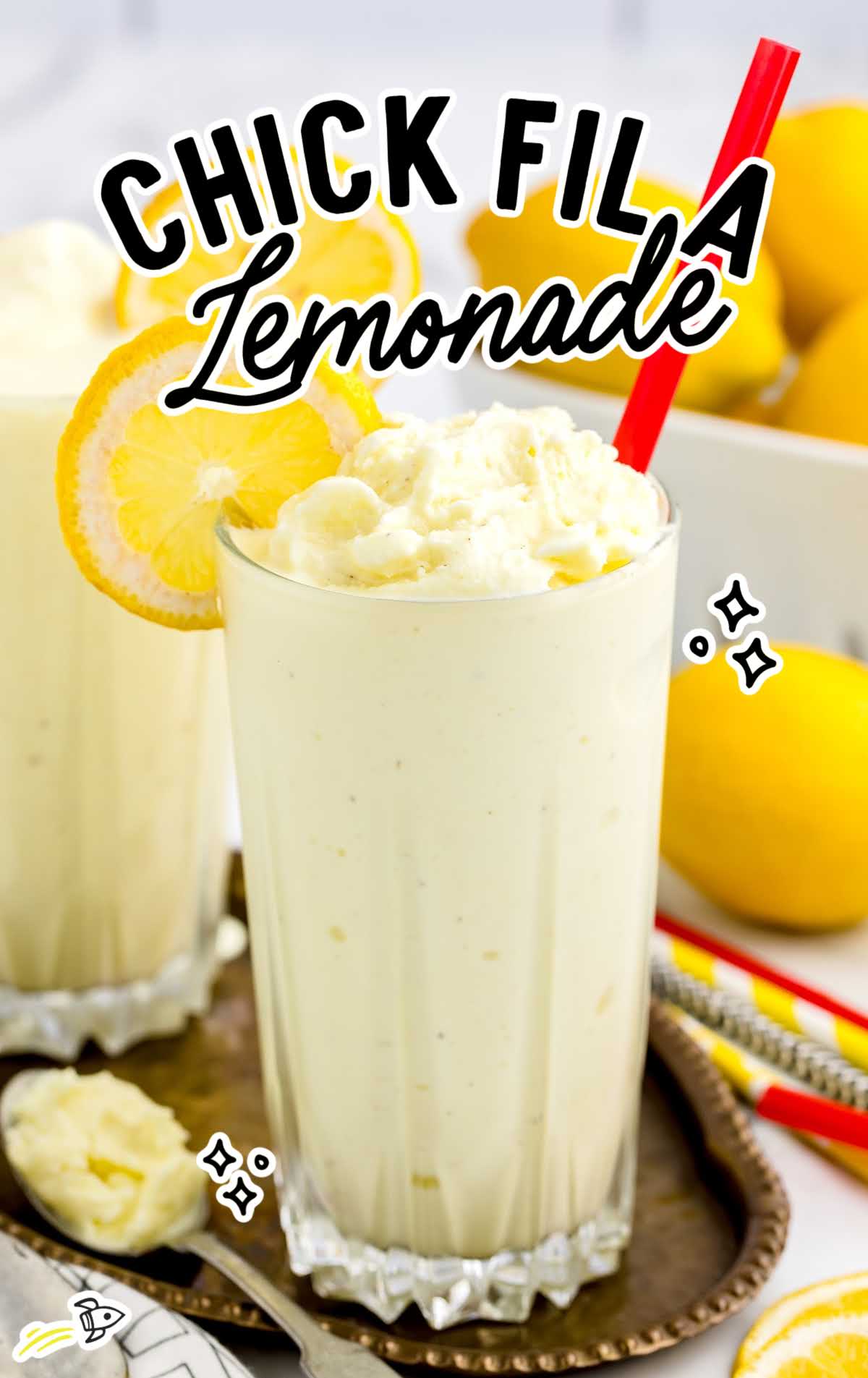 a close up shot of Chick Fil A Lemonade (Frosted) in a tall glass