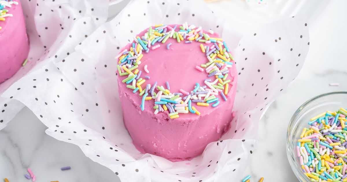 How to make Bento Cake  Lunchbox Cake Tutorial 