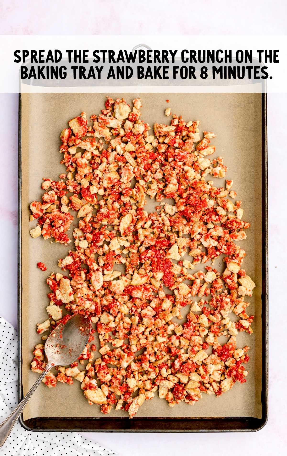 strawberry crunch spread on the baking tray