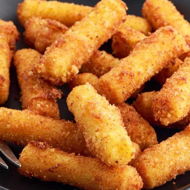 close up shot of Stuffed Ziti Fritta on a plate