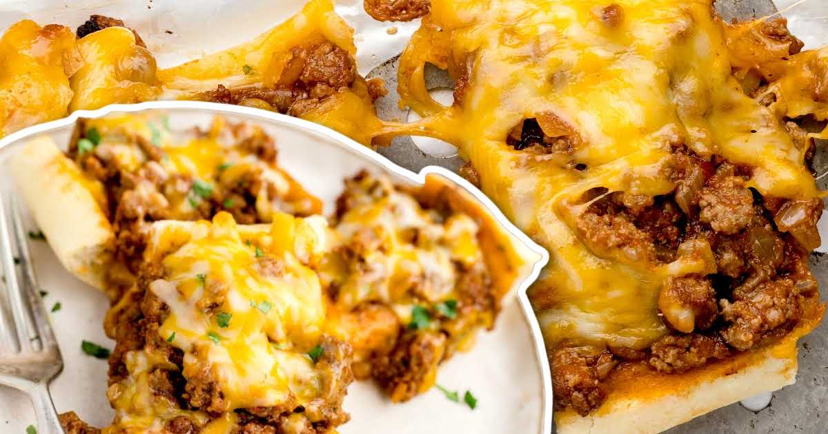 Garlic Bread Sloppy Joes - Spaceships and Laser Beams