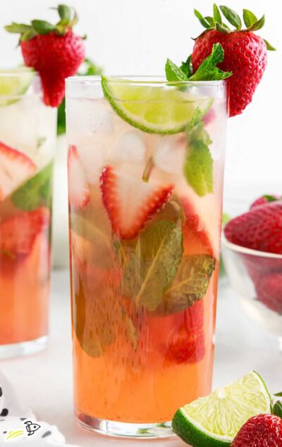 Strawberry Mojito - Spaceships and Laser Beams