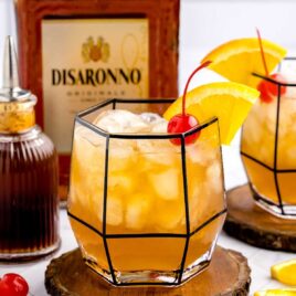a close-up shot of a glass of Disaronno Sour