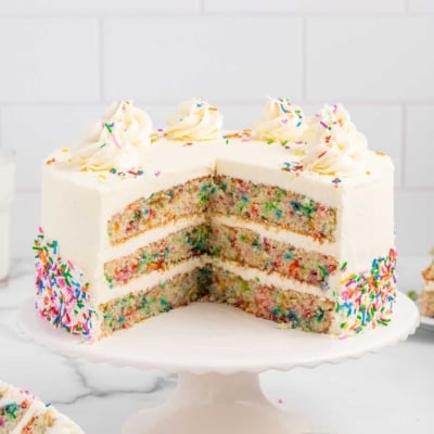 Funfetti Cake - Spaceships and Laser Beams