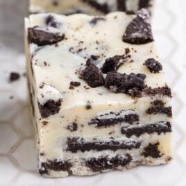 Cookies and Cream Fudge on a serving dish