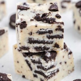 Cookies and Cream Fudge stacked on top of each other