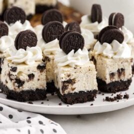 close up shot of Oreo Cheesecake Bites on a plate