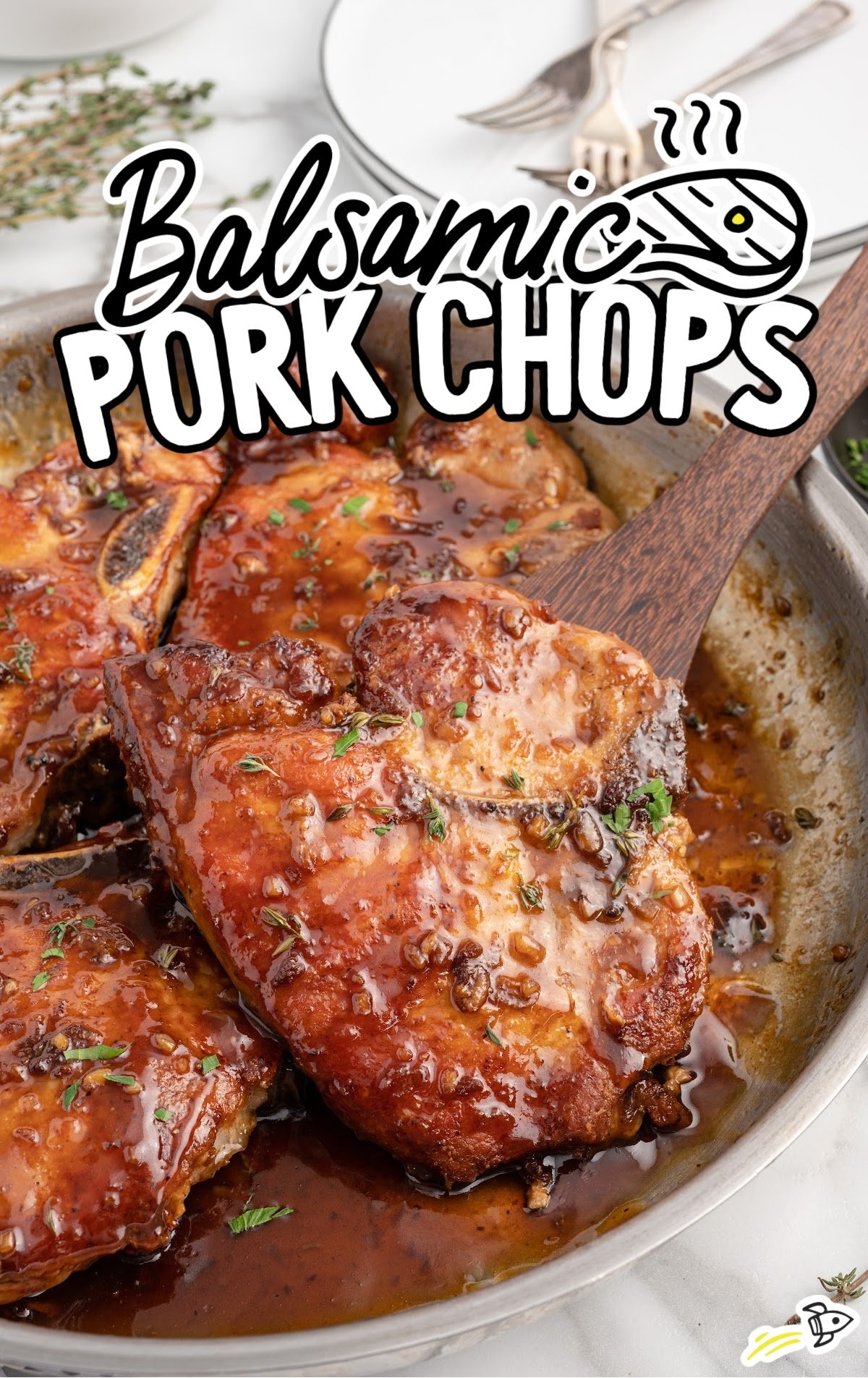 pan full of balsamic pork chops