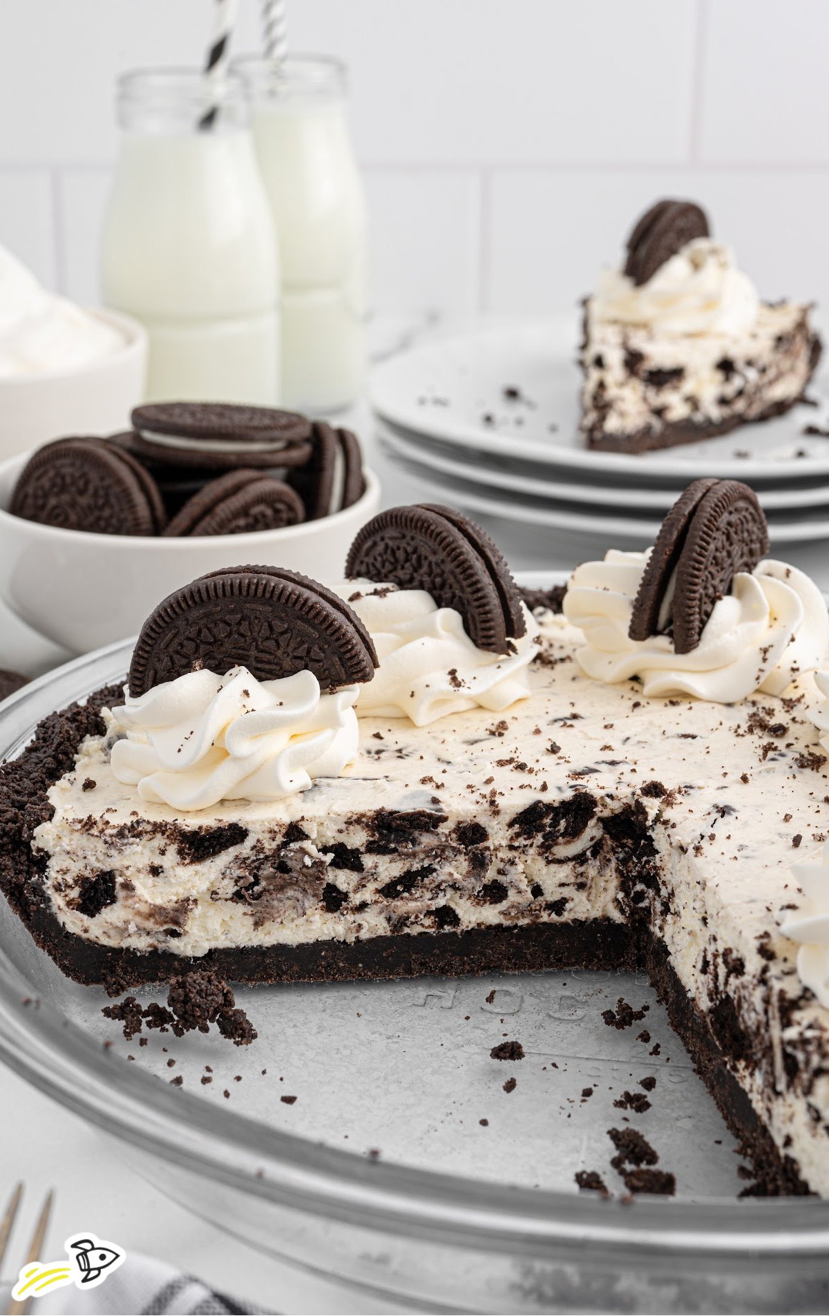 oreo pie with a slice missing