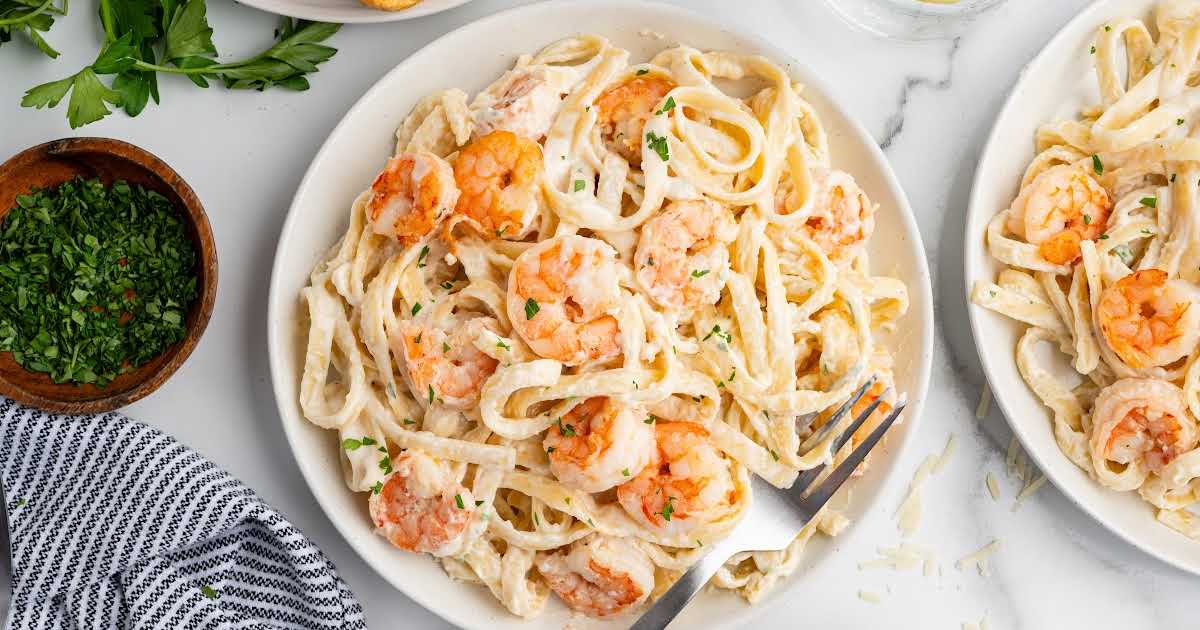 Shrimp Alfredo Pasta Recipe - Spaceships and Laser Beams